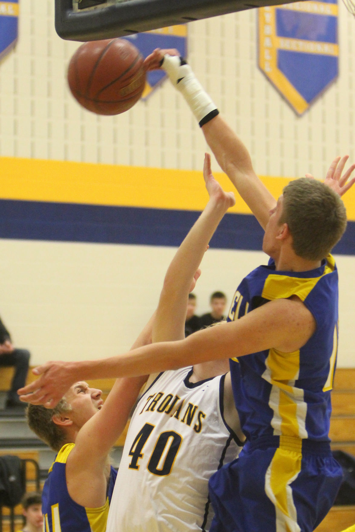Cornell at New Auburn boys basketball 2-18-19